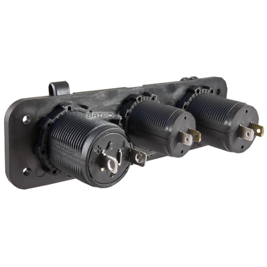 3 X GNIAZDO ZAPALNICZKI 12/24V 20A RAMKA
